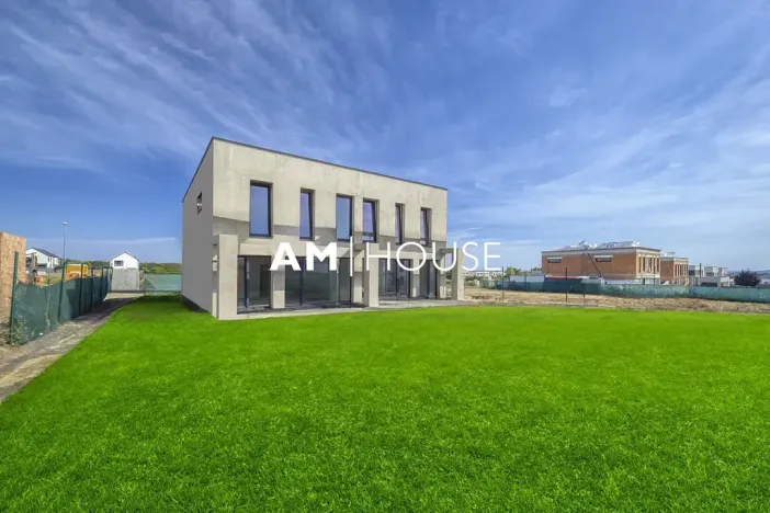 Prodej bytu 4+kk, Praha - Březiněves, Zvěřinových, 153 m2