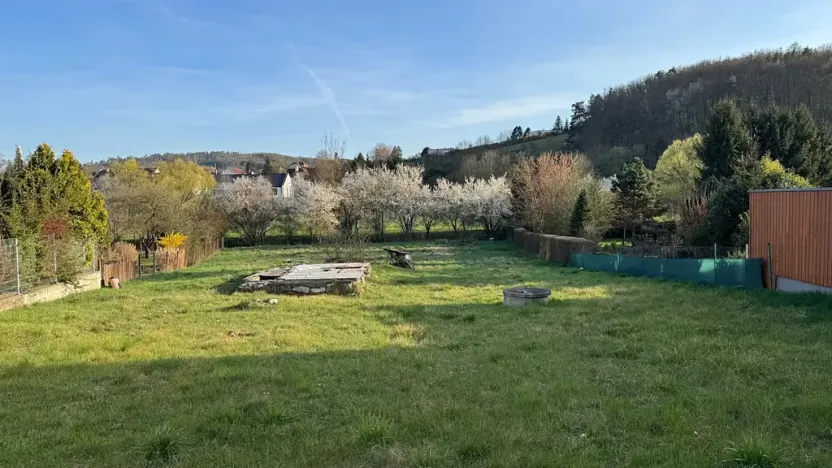 Prodej pozemku pro bydlení, Moravské Knínice, Mezihoří, 1700 m2