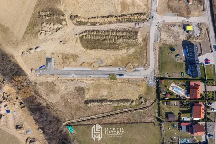 Prodej pozemku pro bydlení, Komárov, 743 m2