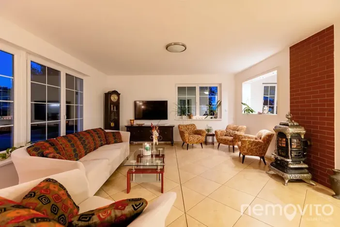 Prodej vily, Křížkový Újezdec, 412 m2