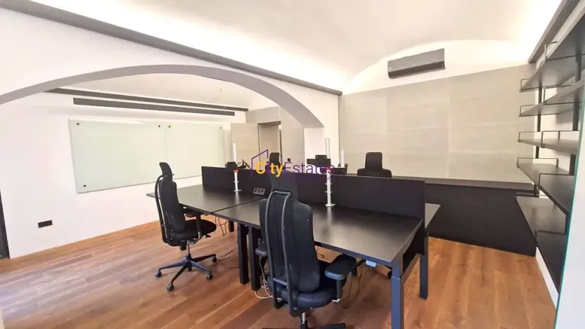 Prodej bytu 1+1, Praha - Smíchov, Janáčkovo nábřeží, 50 m2