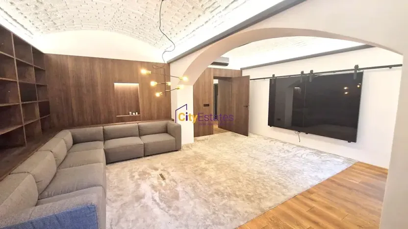 Prodej kanceláře, Praha - Smíchov, Janáčkovo nábřeží, 85 m2