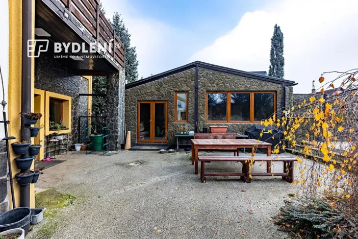 Prodej podílu rodinného domu, Chabařovice, 333 m2