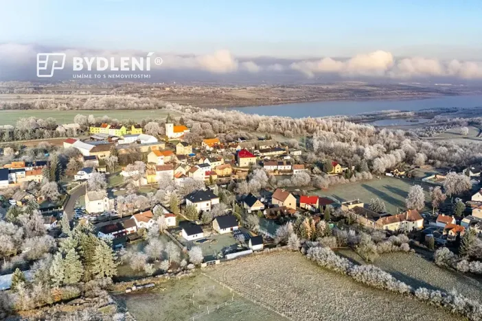 Prodej podílu rodinného domu, Chabařovice, 333 m2