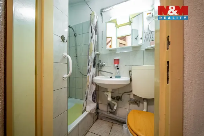 Prodej rodinného domu, Nové Město nad Metují - Krčín, 1. máje, 205 m2