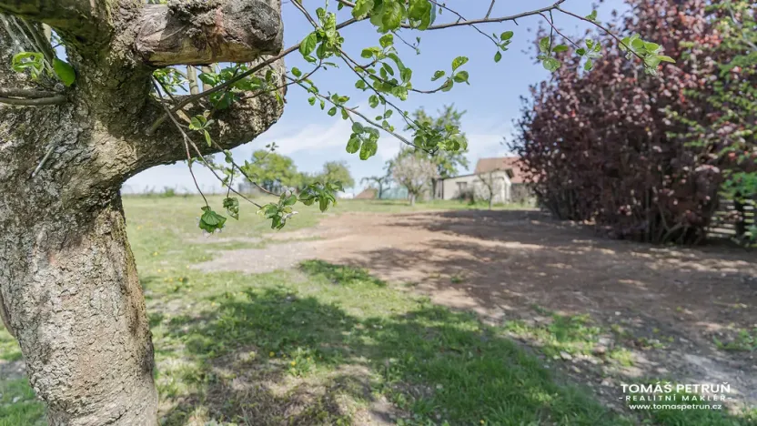 Prodej pozemku, Lišice, 1436 m2