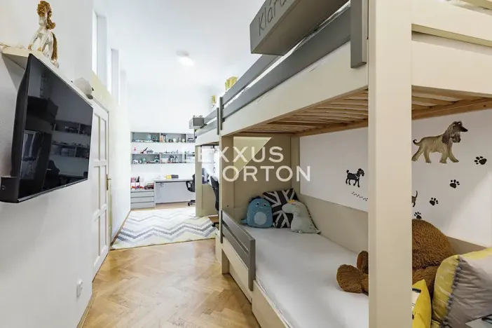 Prodej bytu 3+1, Praha - Nové Město, Soukenická, 99 m2