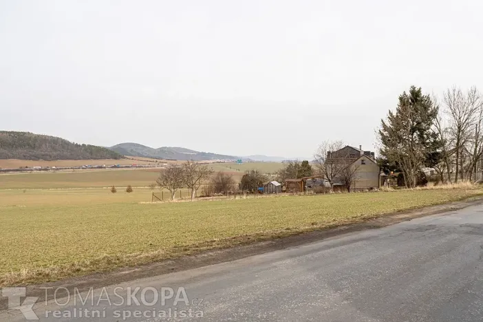 Prodej pozemku pro bydlení, Chlustina, 3703 m2