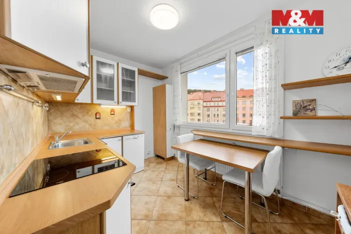 Pronájem bytu 3+1, Děčín - Děčín IV-Podmokly, Na Valech, 79 m2