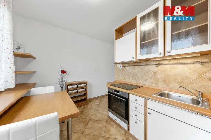 Pronájem bytu 3+1, Děčín - Děčín IV-Podmokly, Na Valech, 79 m2