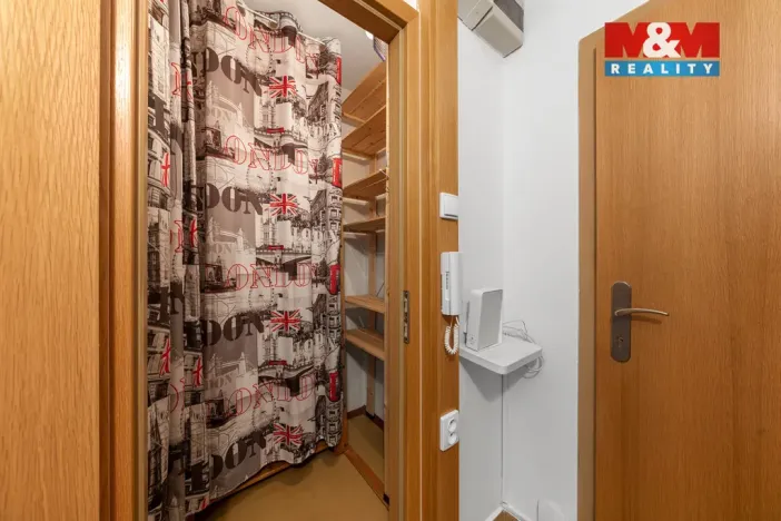 Pronájem bytu 3+1, Děčín - Děčín IV-Podmokly, Na Valech, 79 m2