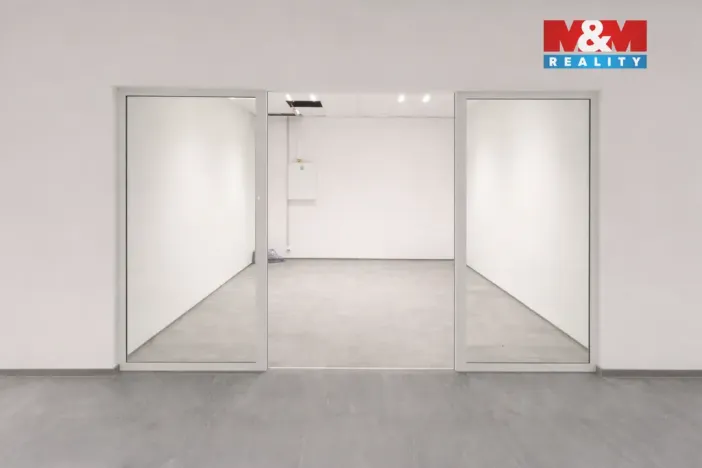 Pronájem obchodního prostoru, Benešov, Vnoučkova, 23 m2