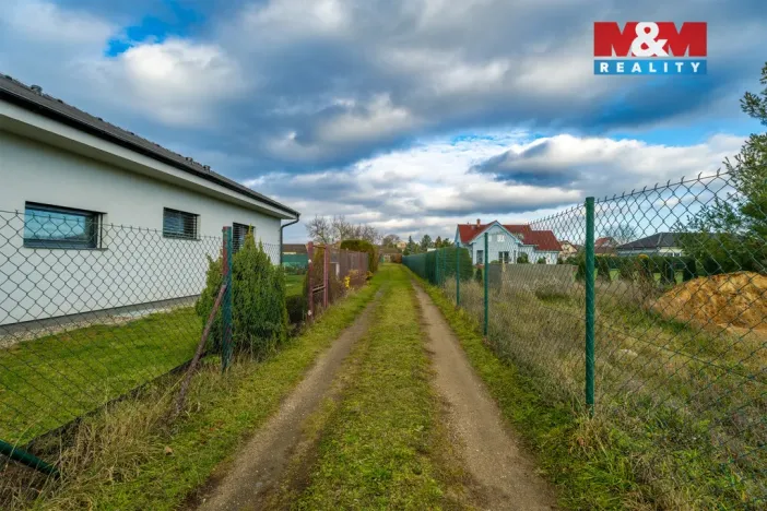 Prodej zahrady, Mělník, 652 m2