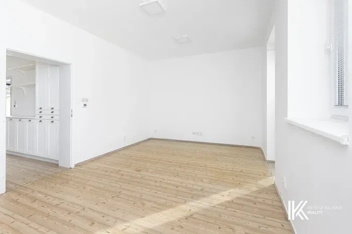 Pronájem kanceláře, Pardubice, Chrudimská, 149 m2