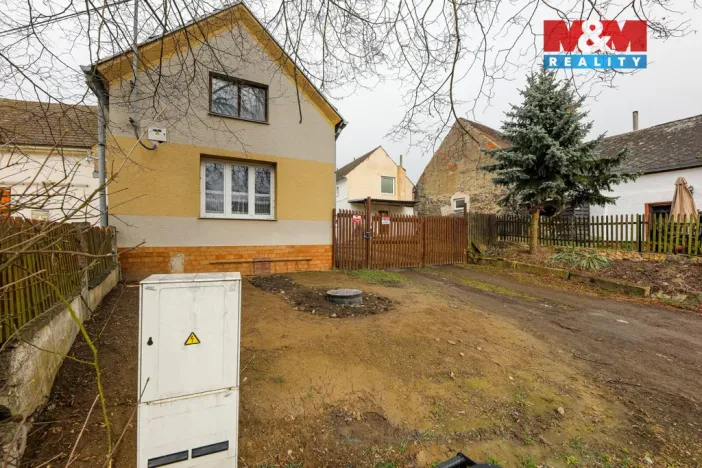 Prodej rodinného domu, Křelovice - Pakoslav, 482 m2