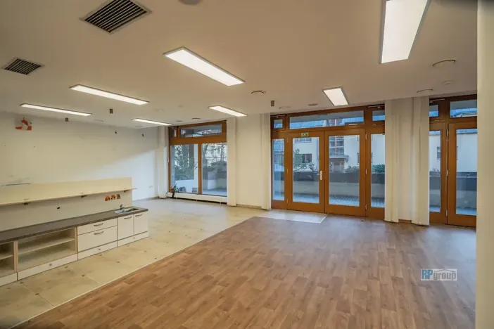 Pronájem obchodního prostoru, Praha - Hlubočepy, Hlubočepská, 104 m2