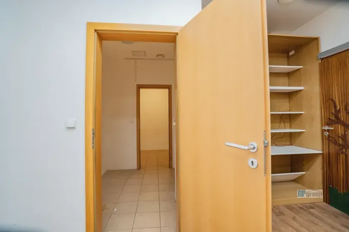 Pronájem obchodního prostoru, Praha - Hlubočepy, Hlubočepská, 104 m2