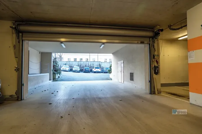 Pronájem obchodního prostoru, Praha - Hlubočepy, Hlubočepská, 104 m2