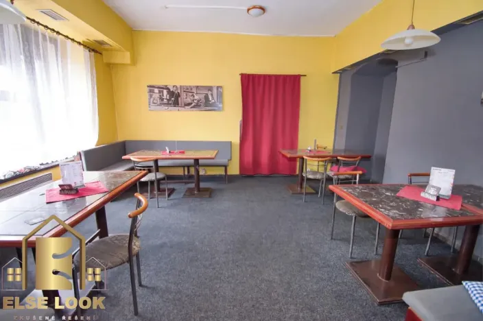 Prodej restaurace, Solnice, Masarykovo náměstí, 1021 m2