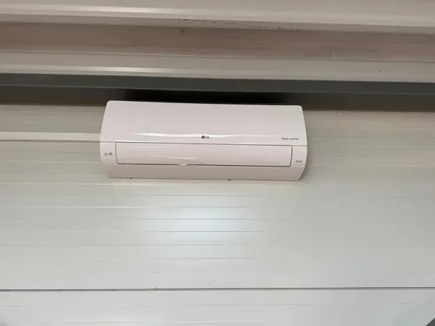 Pronájem skladu, Mělník, 193 m2