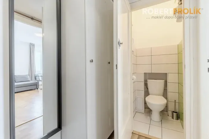 Pronájem bytu 2+kk, Praha - Břevnov, Patočkova, 40 m2