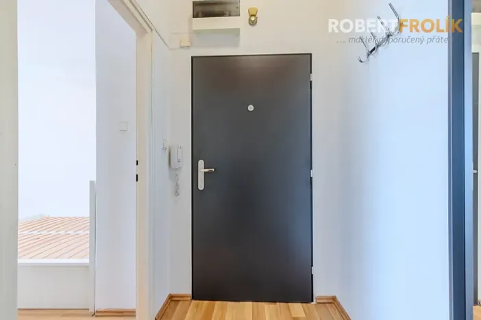 Pronájem bytu 2+kk, Praha - Břevnov, Patočkova, 40 m2