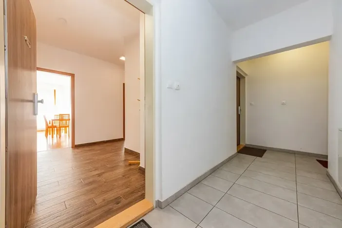 Pronájem bytu 3+kk, Praha - Modřany, Československého exilu, 69 m2