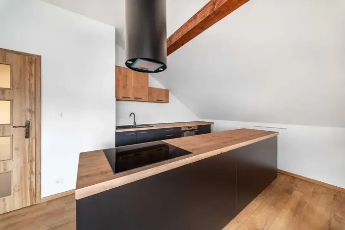 Pronájem bytu 2+kk, Plzeň, Dvorní, 63 m2