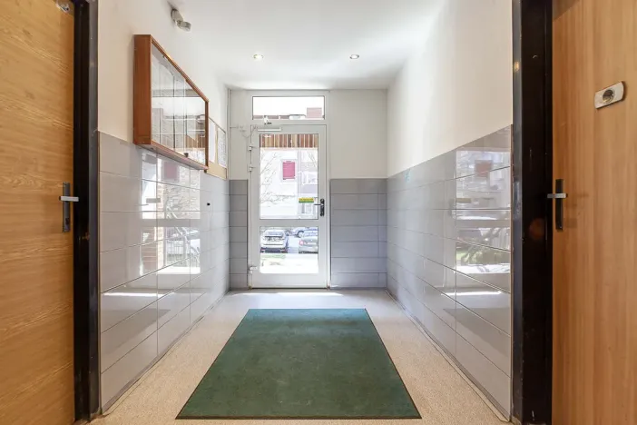 Prodej bytu 3+1, Praha - Hlubočepy, Lamačova, 62 m2