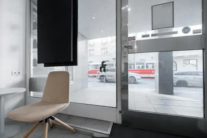 Pronájem kanceláře, Praha - Vinohrady, Jičínská, 32 m2