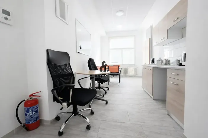 Pronájem kanceláře, Praha - Vinohrady, Jičínská, 32 m2