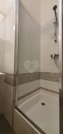 Pronájem bytu 2+kk, Praha - Holešovice, Dobrovského, 37 m2