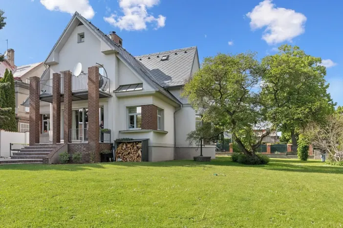 Prodej rodinného domu, Praha - Horní Počernice, Jívanská, 1229 m2