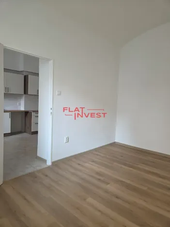 Pronájem bytu 2+kk, Praha - Žižkov, Milíčova, 37 m2