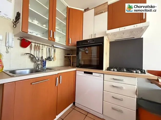 Prodej bytu 6+kk a větší, Novalja, Chorvatsko, 40 m2