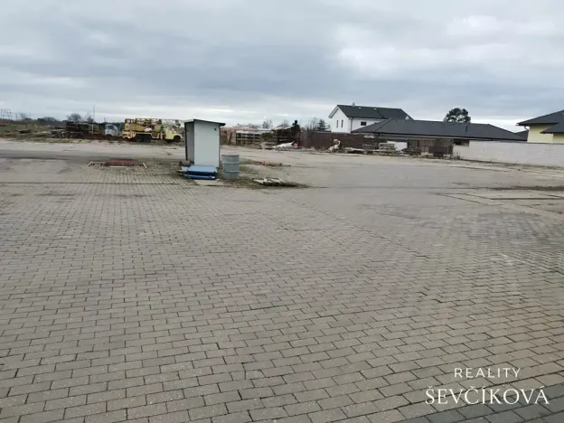 Pronájem skladu, Hradec Králové, Vlčkovická, 100 m2