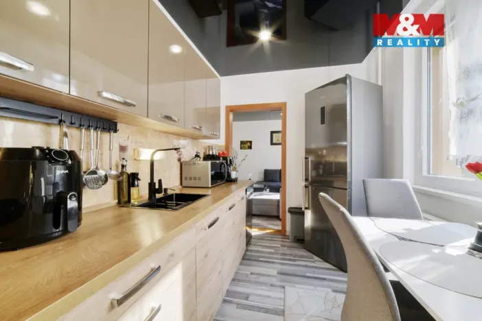 Prodej bytu 2+1, Bukovany, 51 m2