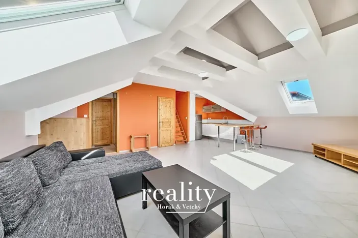 Pronájem bytu 1+kk, Znojmo, Mašovická, 40 m2