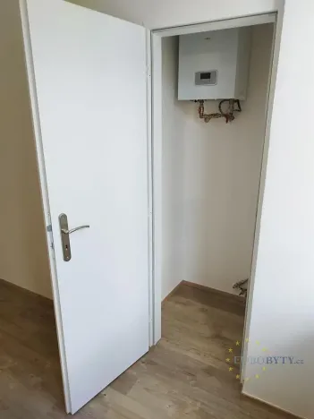 Pronájem bytu 2+kk, Praha - Holešovice, Přístavní, 46 m2