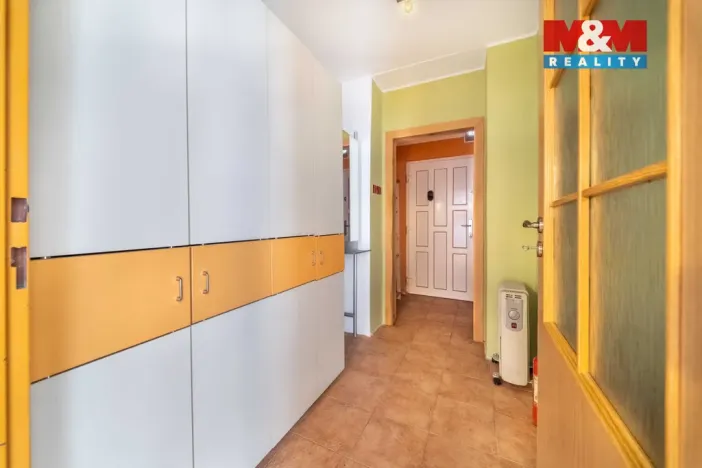 Prodej bytu 1+kk, Vráž, 41 m2