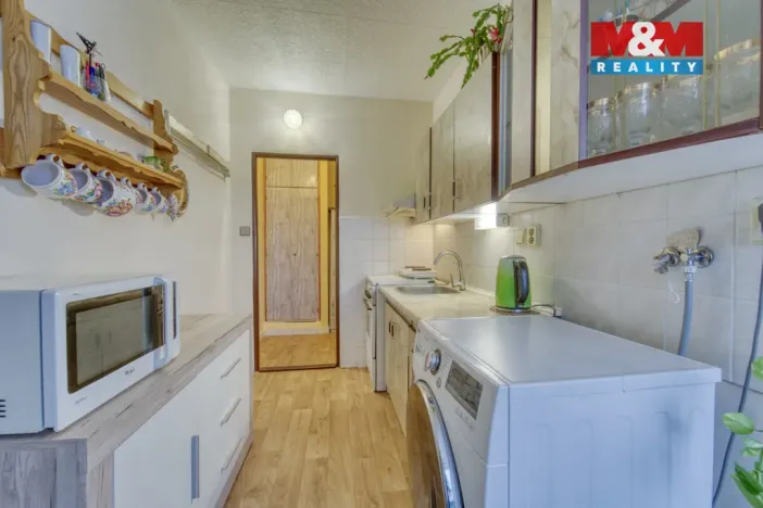 Pronájem bytu 1+1, Plzeň, Železničářská, 41 m2