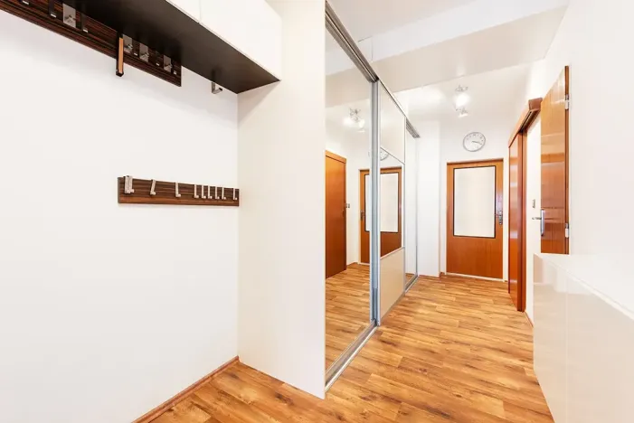 Pronájem bytu 2+kk, Praha - Libeň, Přádova, 60 m2