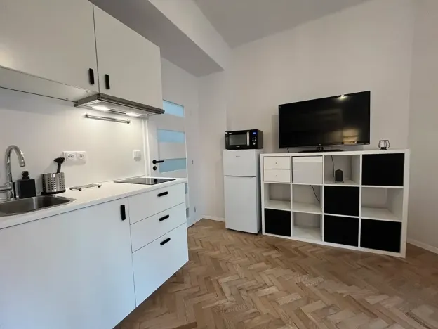 Pronájem bytu 1+kk, Praha - Libeň, Vacínova, 23 m2