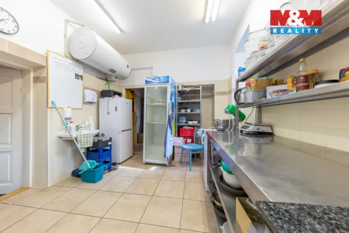 Prodej restaurace, Nedvědice, 96 m2