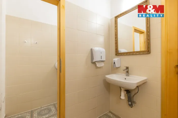 Prodej restaurace, Nedvědice, 96 m2