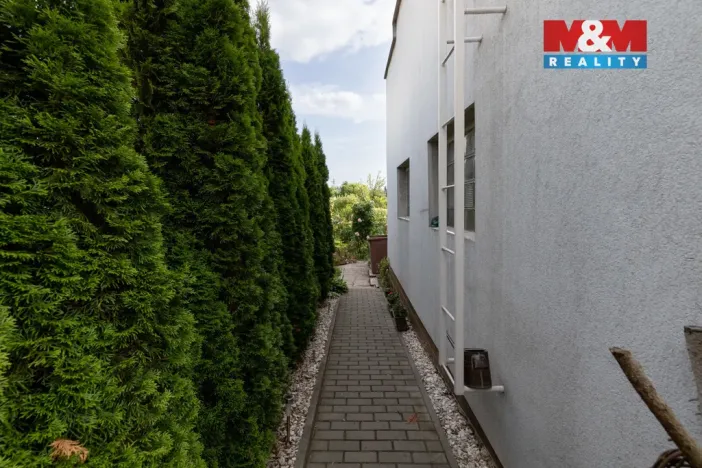 Prodej činžovního domu, Kravaře, 180 m2