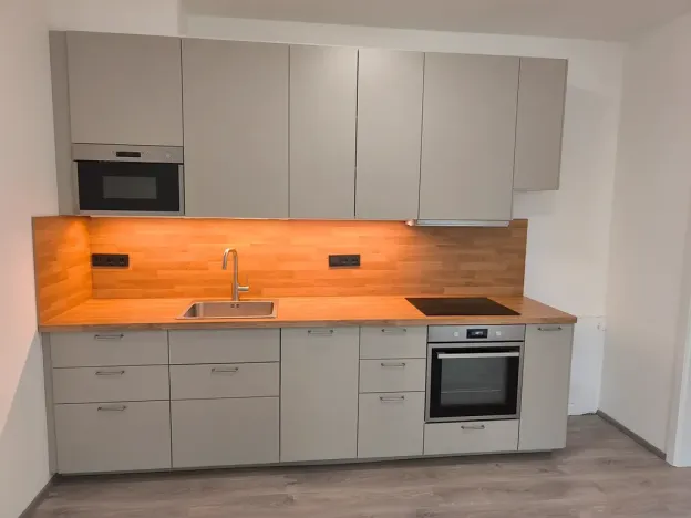Pronájem bytu 2+kk, Slaný, U Benaru, 60 m2