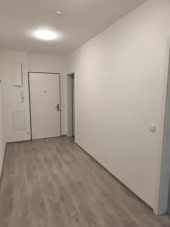 Pronájem bytu 2+kk, Slaný, U Benaru, 60 m2