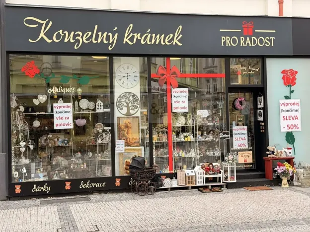 Pronájem obchodního prostoru, Hradec Králové, Švehlova, 61 m2