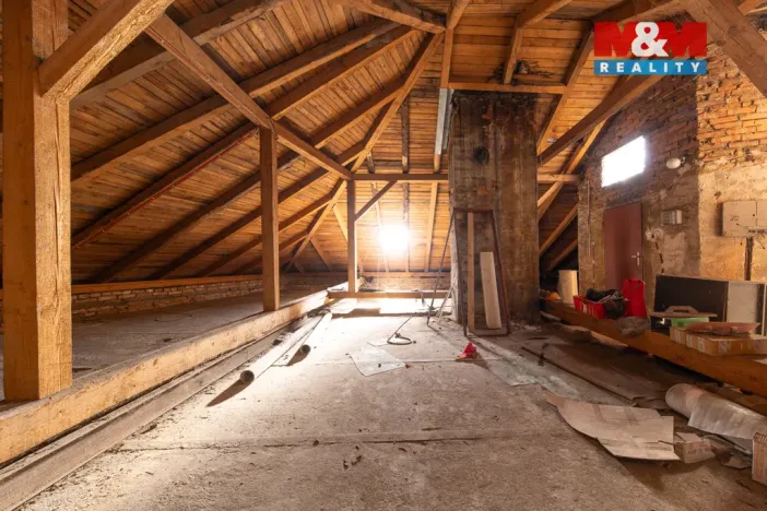 Prodej rodinného domu, Nedvědice, 411 m2